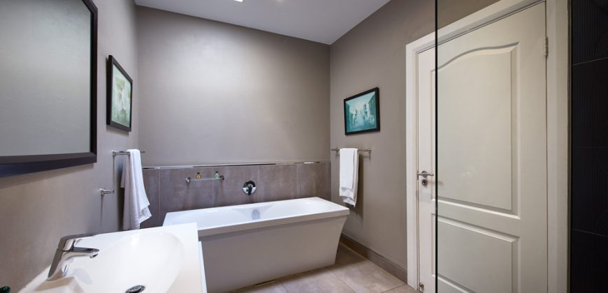 4 Bedroom Townhouse for Rent: Strathavon: Sandton