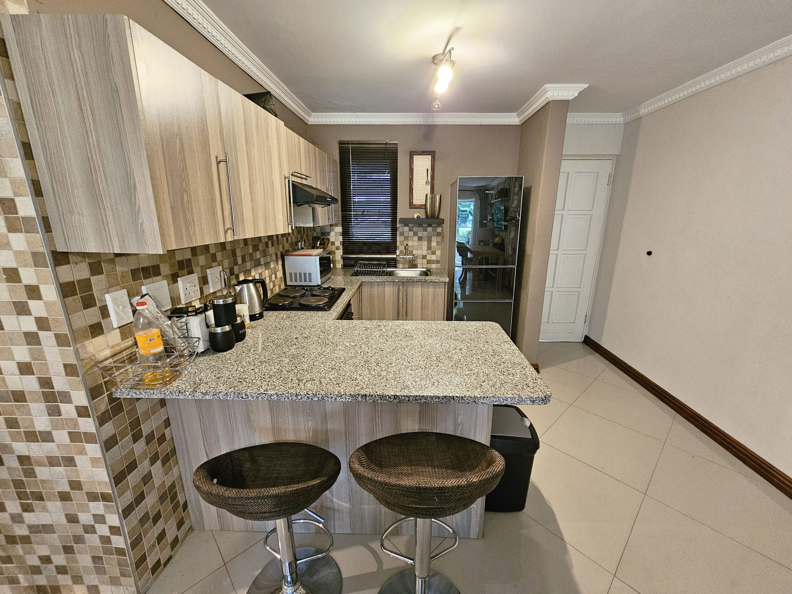 Fully Furnished 2 Bedroom Apartment for Rent: Morningside: Sandton Fully Furnished 2 Bedroom Apartment for Rent: Morningside: Sandton
