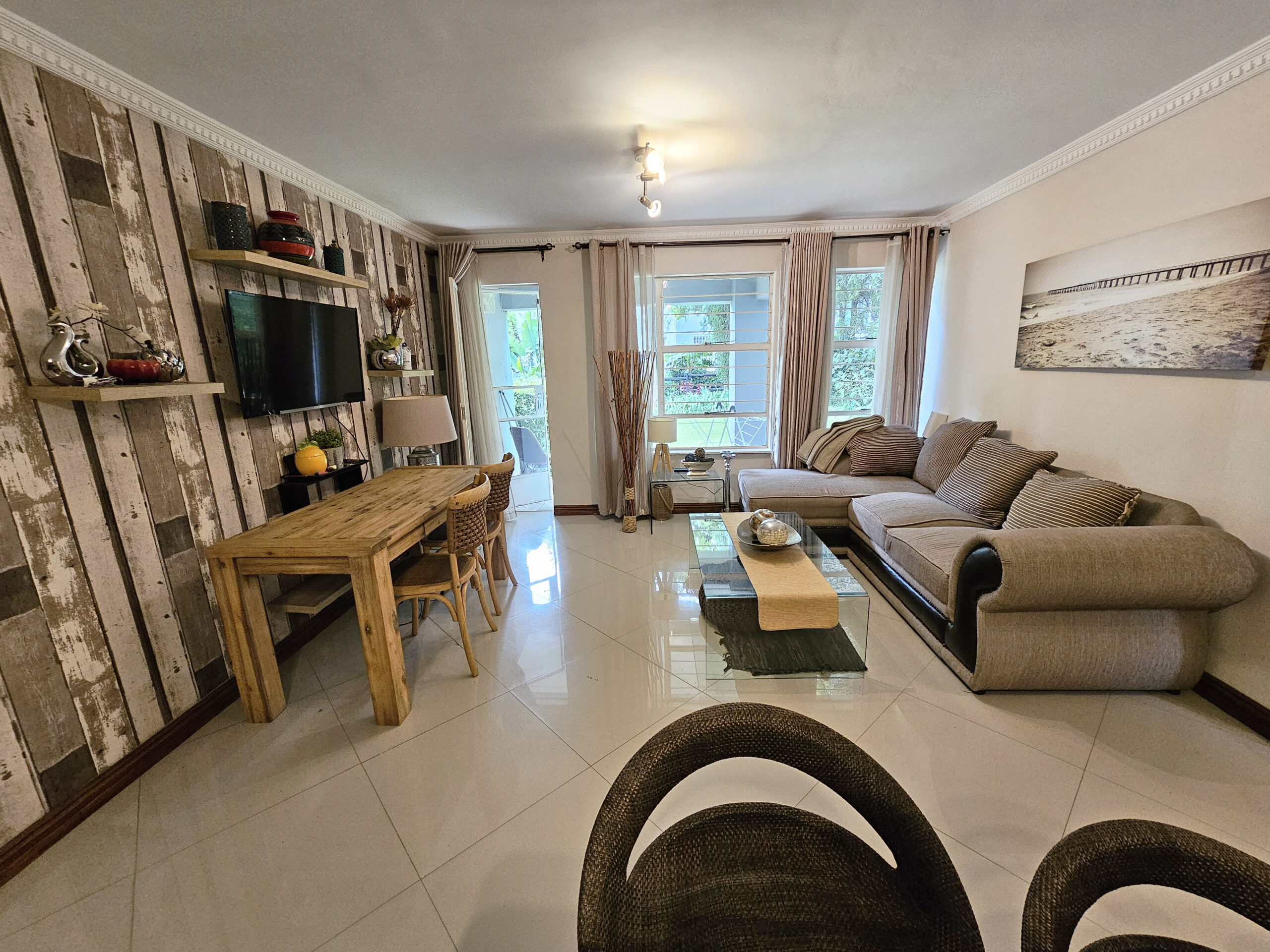 Fully Furnished 2 Bedroom Apartment for Rent: Morningside: Sandton Fully Furnished 2 Bedroom Apartment for Rent: Morningside: Sandton