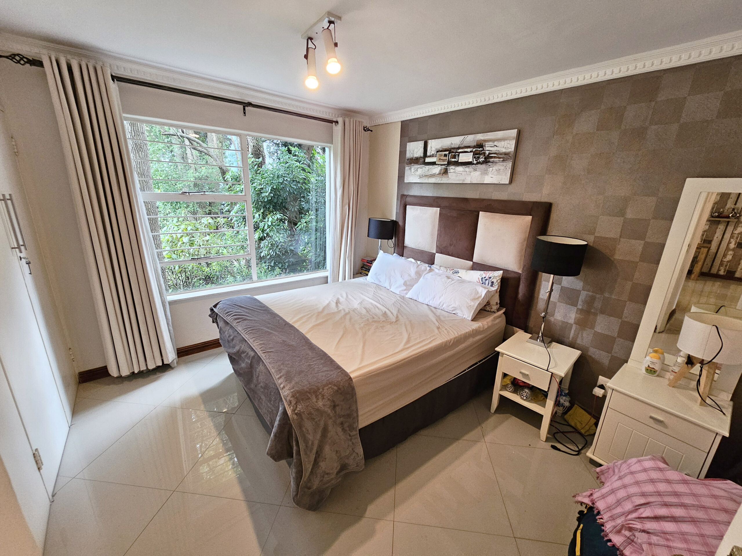 Fully Furnished 2 Bedroom Apartment for Rent: Morningside: Sandton Fully Furnished 2 Bedroom Apartment for Rent: Morningside: Sandton