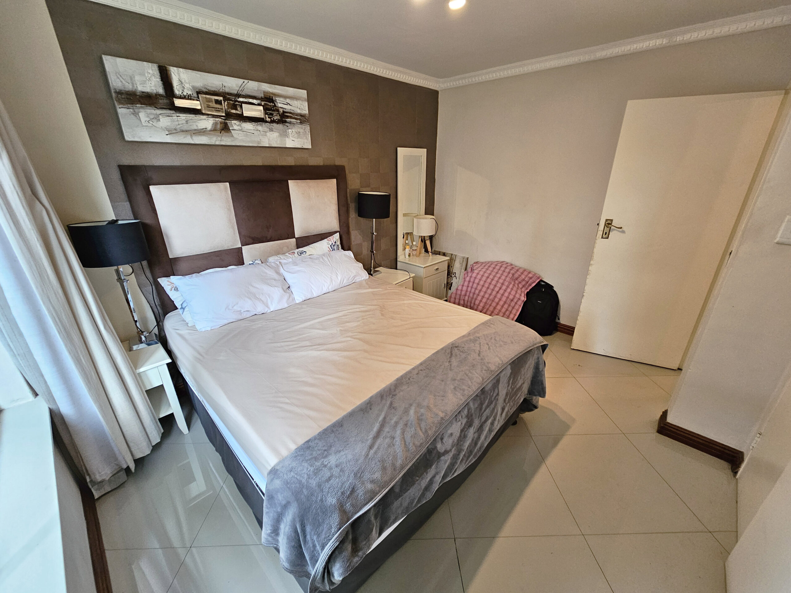 Fully Furnished 2 Bedroom Apartment for Rent: Morningside: Sandton Fully Furnished 2 Bedroom Apartment for Rent: Morningside: Sandton