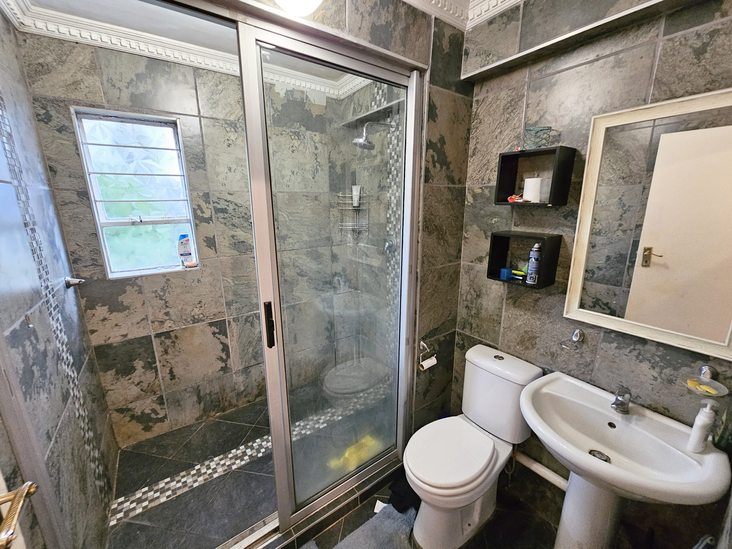 Fully Furnished 2 Bedroom Apartment for Rent: Morningside: Sandton Fully Furnished 2 Bedroom Apartment for Rent: Morningside: Sandton