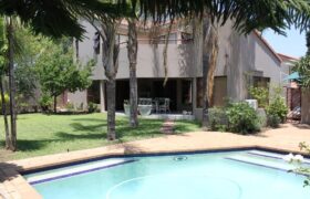 3 Bedroom Townhouse for Rent: Sunninghill: Sandton