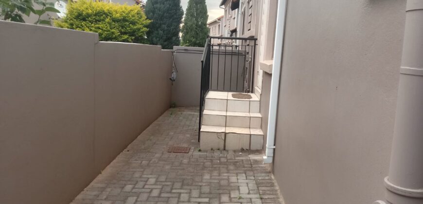 2 Bedroom Apartment For Rent: Silverstream, Midrand