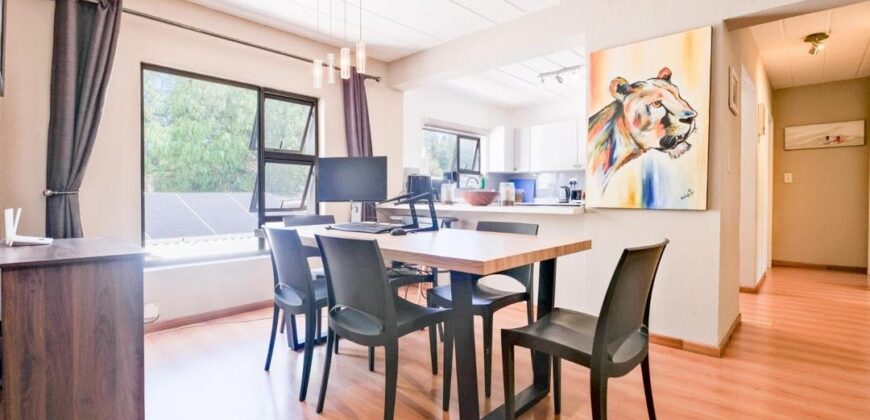 2 Bedroom apartment For Sale: Bryanston, Sandton