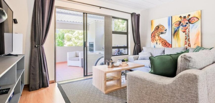 2 Bedroom apartment For Sale: Bryanston, Sandton