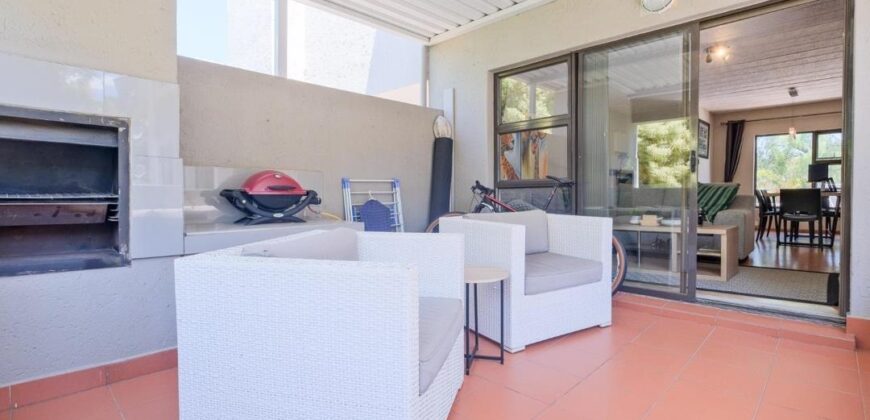 2 Bedroom apartment For Sale: Bryanston, Sandton