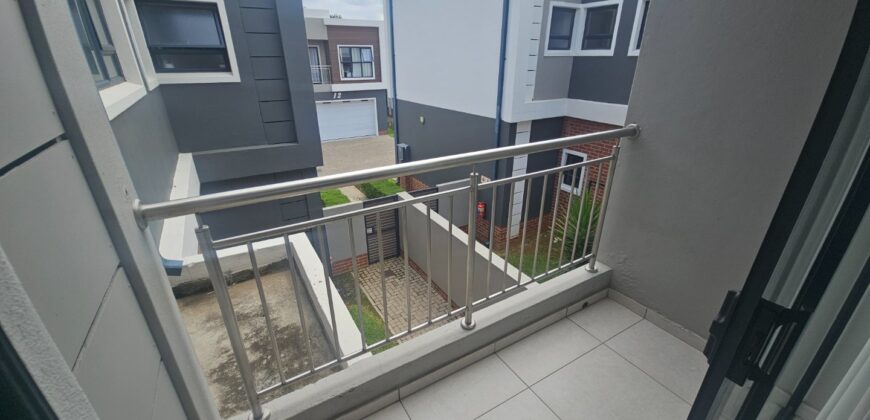 3 Bedroom Townhouse for Sale: Sunninghill: Sandton