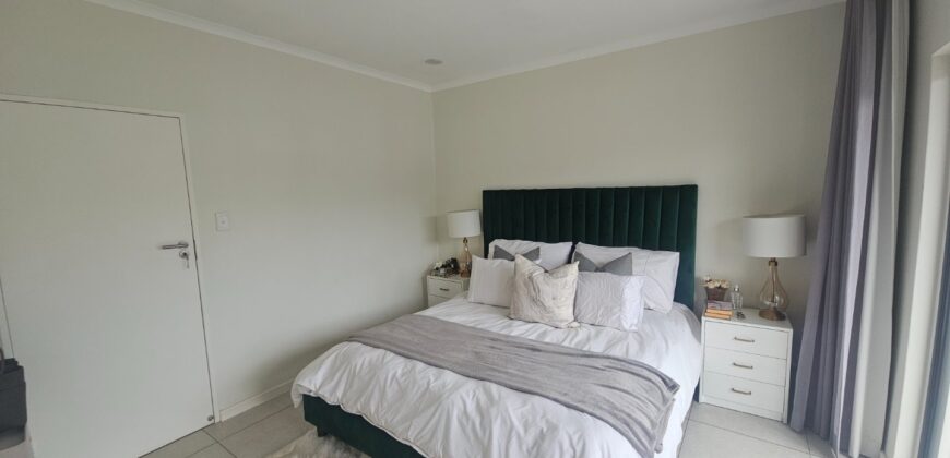 3 Bedroom Townhouse for Sale: Sunninghill: Sandton