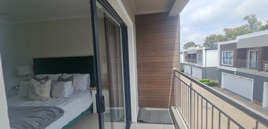 3 Bedroom Townhouse for Sale: Sunninghill: Sandton
