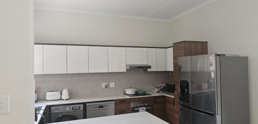 3 Bedroom Townhouse for Sale: Sunninghill: Sandton