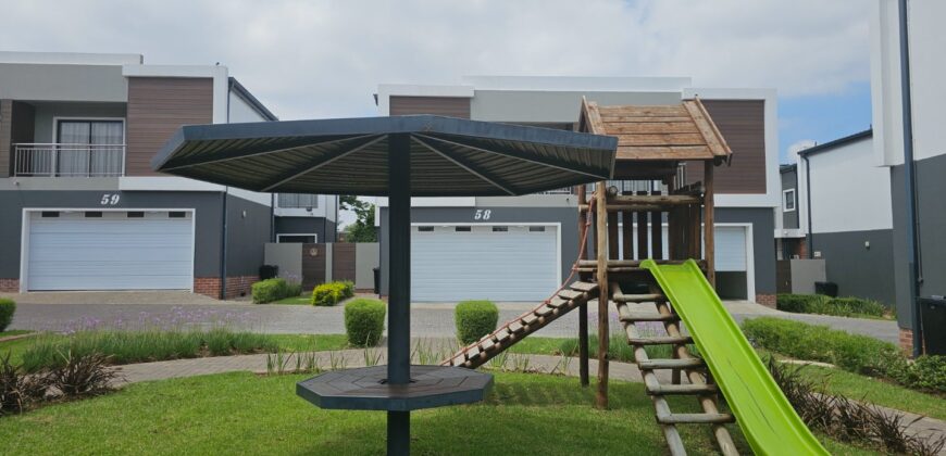 3 Bedroom Townhouse for Sale: Sunninghill: Sandton
