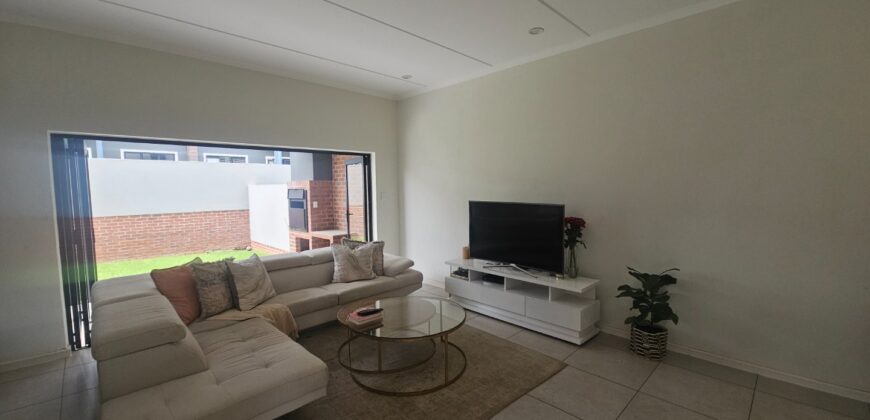 3 Bedroom Townhouse for Sale: Sunninghill: Sandton