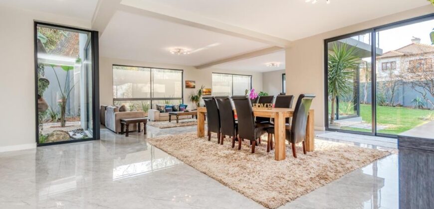 4 Bedroom House for Sale in Bryanston East: Sandton