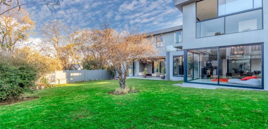 4 Bedroom House for Sale in Bryanston East: Sandton