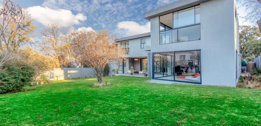 4 Bedroom House for Sale in Bryanston East: Sandton