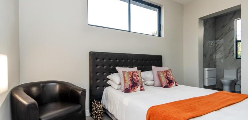 4 Bedroom House for Sale in Bryanston East: Sandton