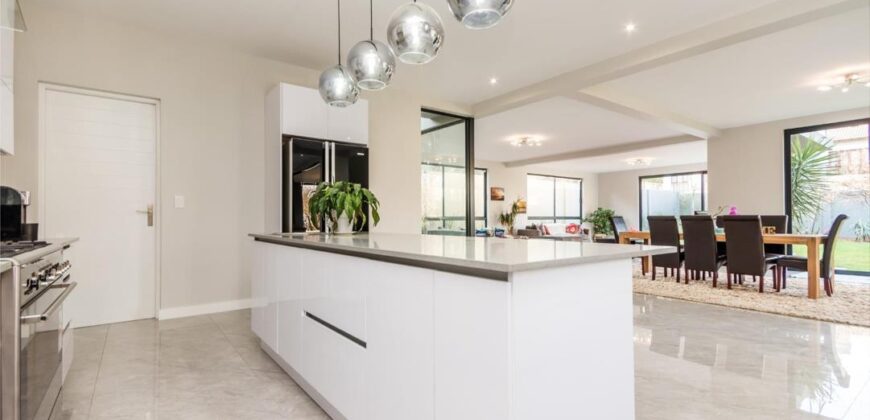 4 Bedroom House for Sale in Bryanston East: Sandton