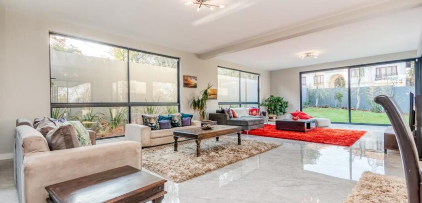 4 Bedroom House for Sale in Bryanston East: Sandton