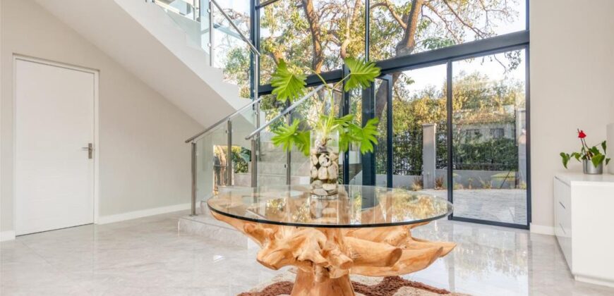 4 Bedroom House for Sale in Bryanston East: Sandton