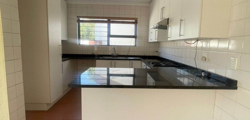 3 Bedroom Cluster For Rent: Sunninghill, Sandton