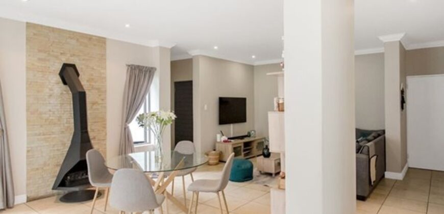 3 Bedroom House For Sale: Craigavon, Sandton