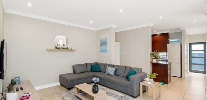 3 Bedroom House For Sale: Craigavon, Sandton