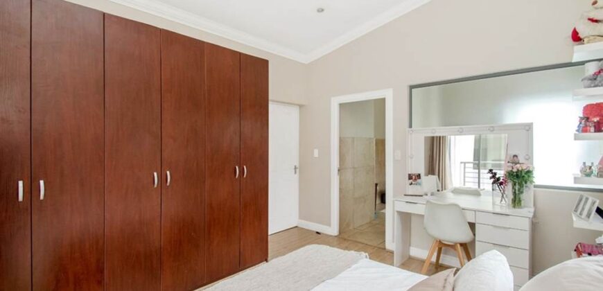 3 Bedroom House For Sale: Craigavon, Sandton