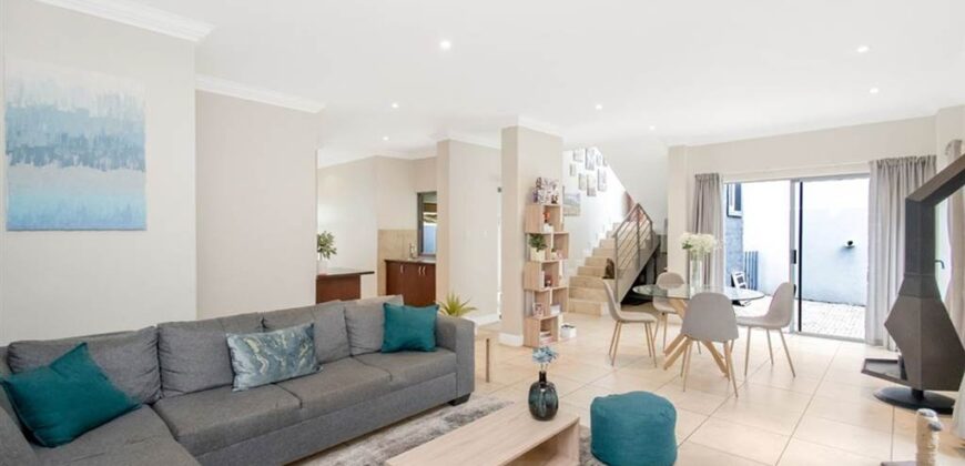 3 Bedroom House For Sale: Craigavon, Sandton