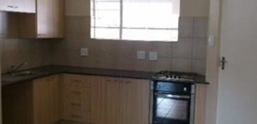 1 Bedroom Ground Floor Apartment for Rent: Buccleuch
