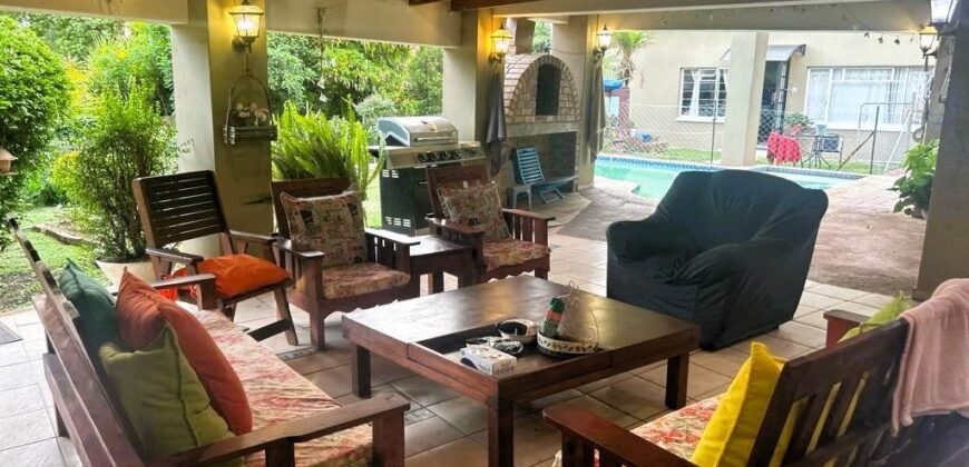 3 Bedroom House For Rent: Fontainebleu, Randburg