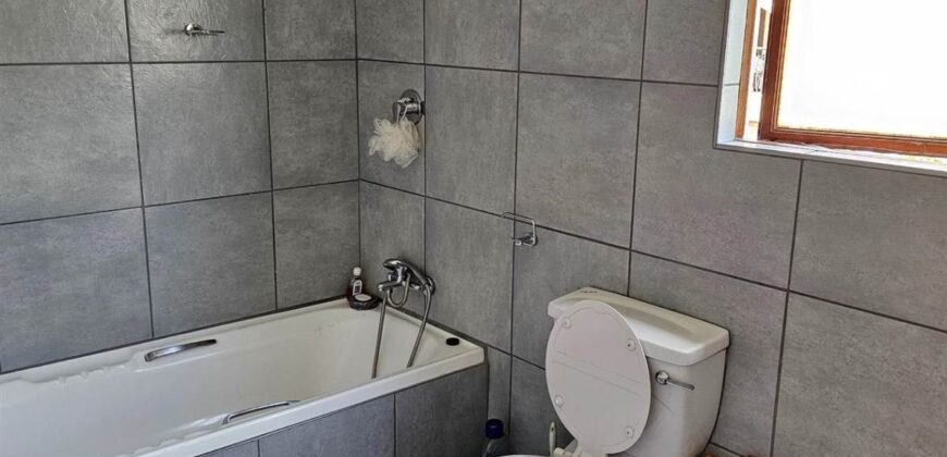 1 Bedroom Apartment For Rent: North Riding, Johannesburg