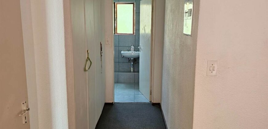 1 Bedroom Apartment For Rent: North Riding, Johannesburg