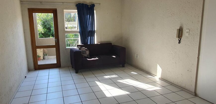 1 Bedroom Apartment: Magaliessig, Johannesburg North
