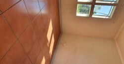 1 Bedroom Apartment: Magaliessig, Johannesburg North
