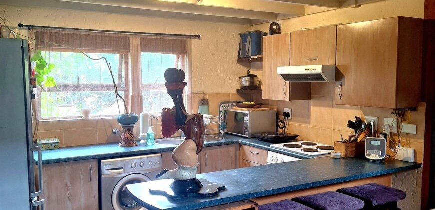 2 Bedroom Loft For Sale: Sunninghill, Sandton
