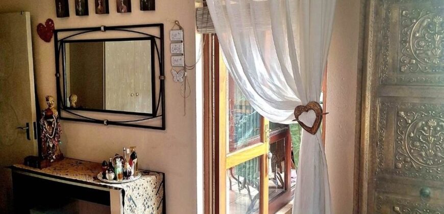 2 Bedroom Loft For Sale: Sunninghill, Sandton