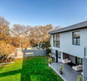 4 Bedroom House For Sale: Bryanston East, Sandton