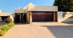 3 Bedroom Townhouse to Rent in Lonehill, Sandton