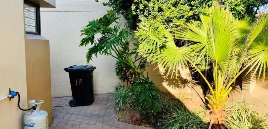 3 Bedroom Townhouse to Rent in Lonehill, Sandton