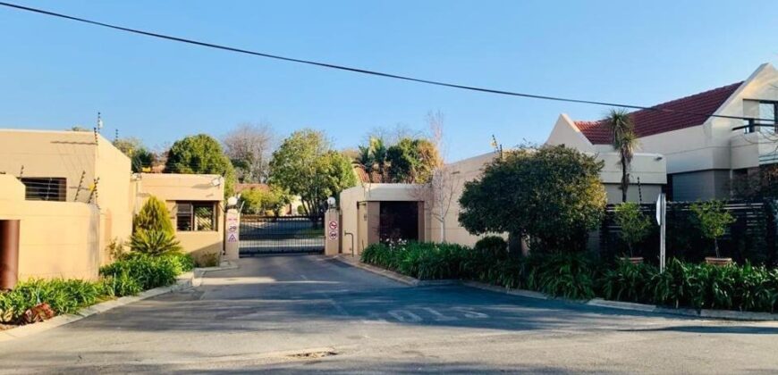 3 Bedroom Townhouse to Rent in Lonehill, Sandton