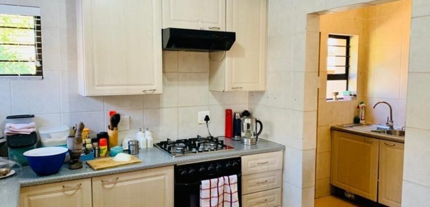 3 Bedroom Townhouse to Rent in Lonehill, Sandton